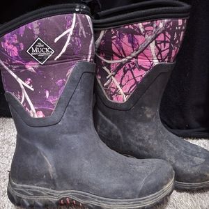 Muddy Girl Camo Muck boots